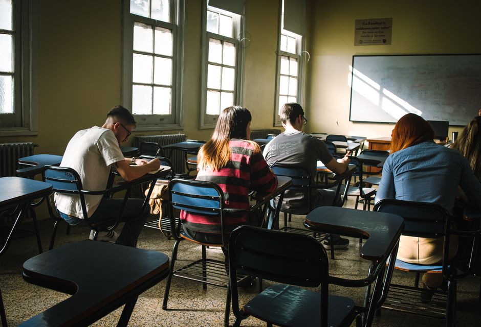 AI для школярів: підготовка до іспитів з розумом